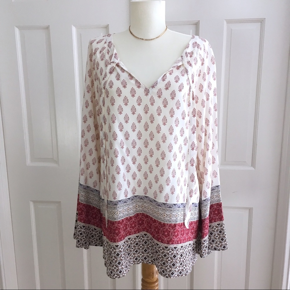 SANCTUARY• Long Sleeve V-Neck Blouse